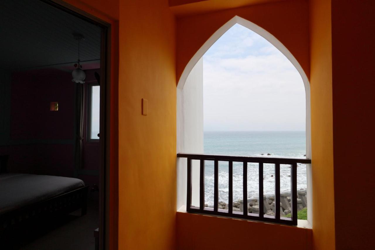 崖上民宿 Cliff House B&B Phong Tân Ngoại thất bức ảnh