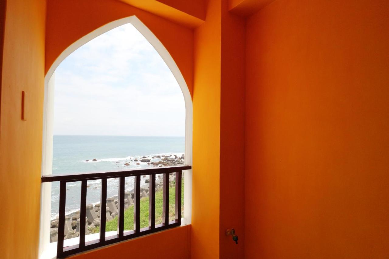 崖上民宿 Cliff House B&B Phong Tân Ngoại thất bức ảnh